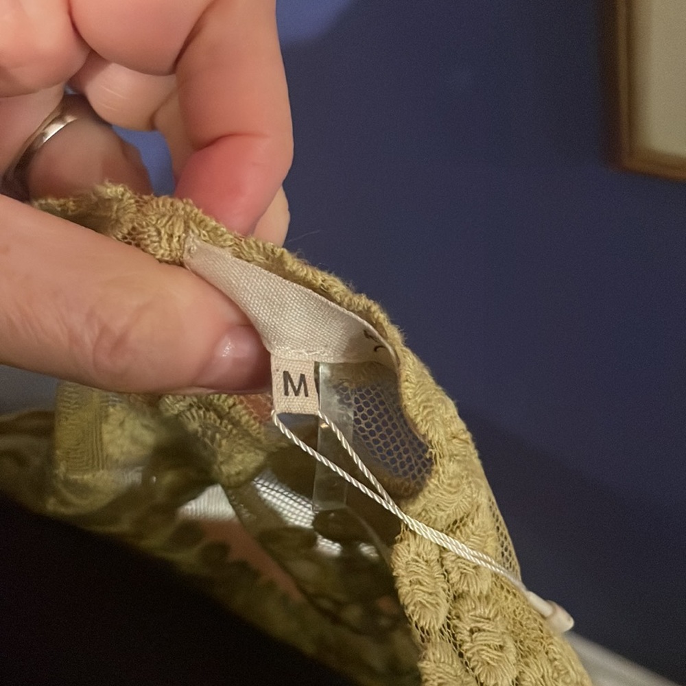 NWT Ryu sheer top - Picture 3 of 5